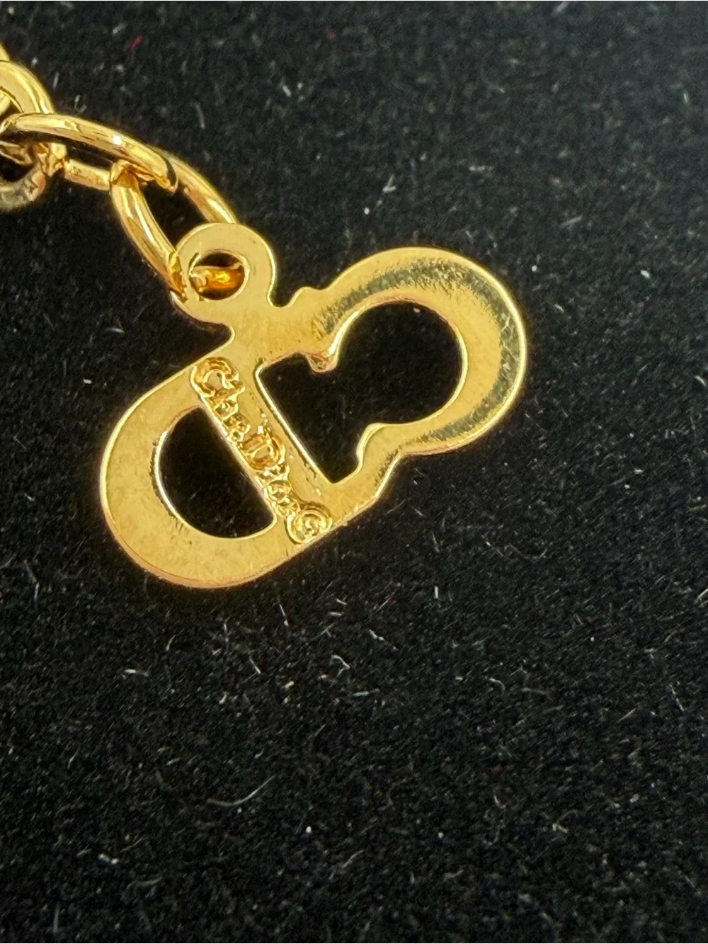 Dior Vintage Gold Tone Medallion Pendant Necklace Excellent Condition - Picture 7 of 12